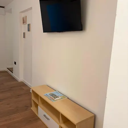 Nagel 1 * Ровинь